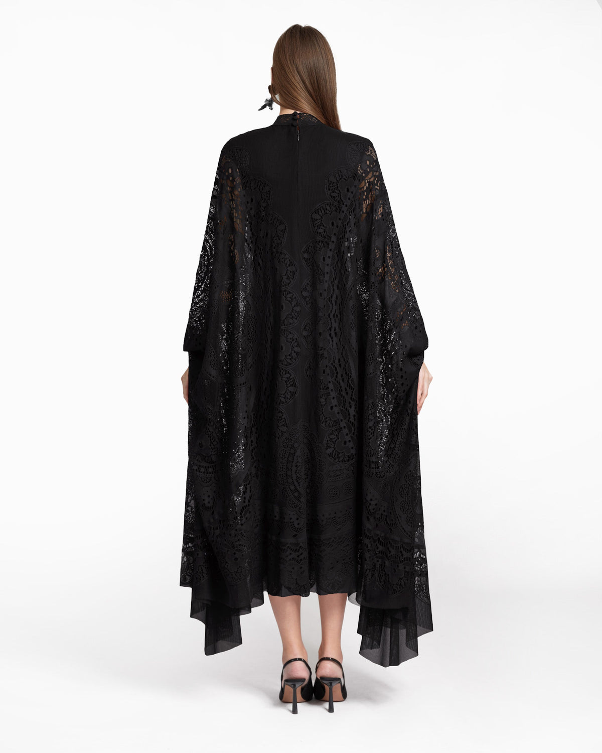 High-Neckline Black Lace Kaftan